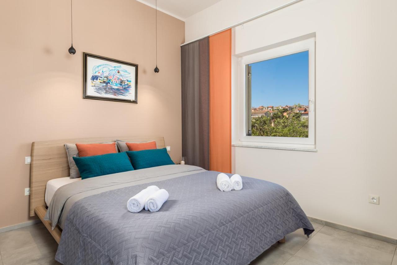 Apartmani Heni Vrbnik Zewnętrze zdjęcie