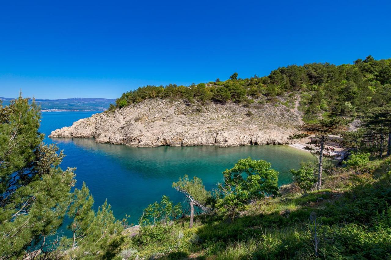 Apartmani Heni Vrbnik Zewnętrze zdjęcie